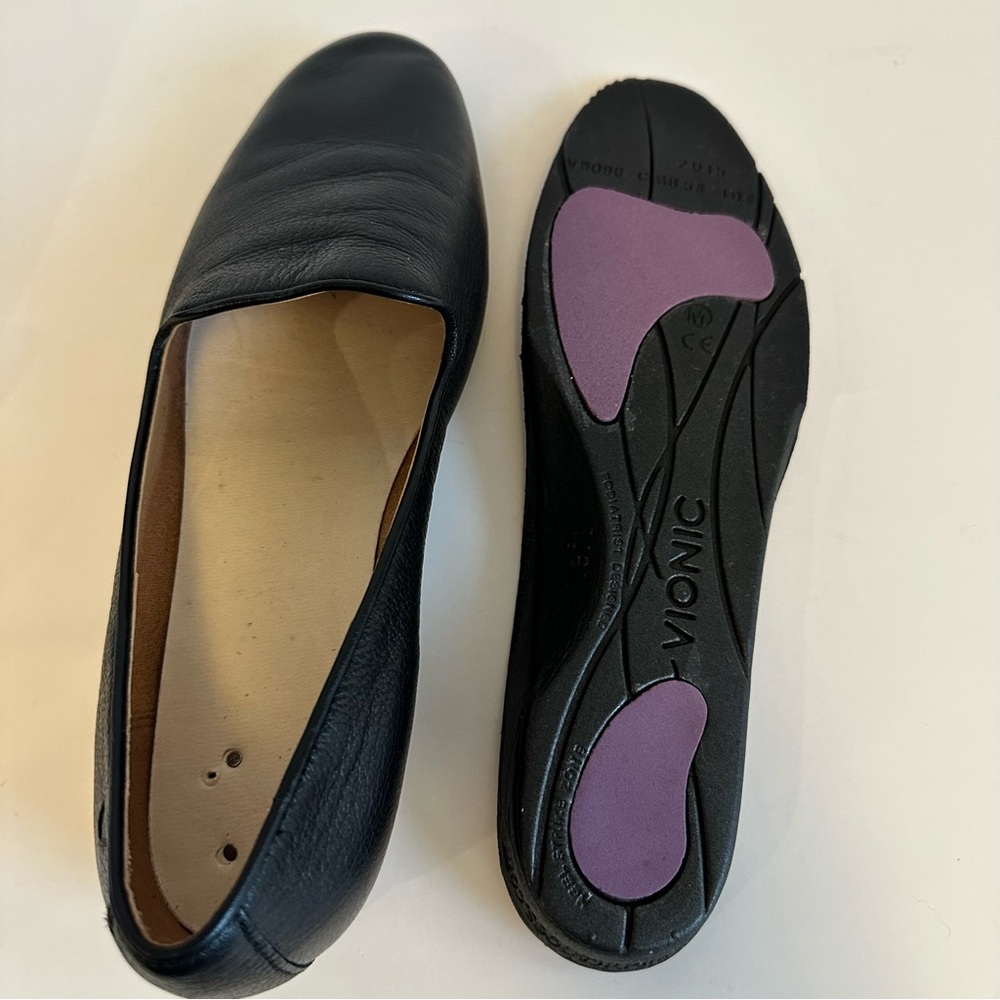 Vionic Black Leather Slip-On Flats - Picture 10 of 12